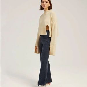 Cropped Cashmere Sweater - Gentle Herd